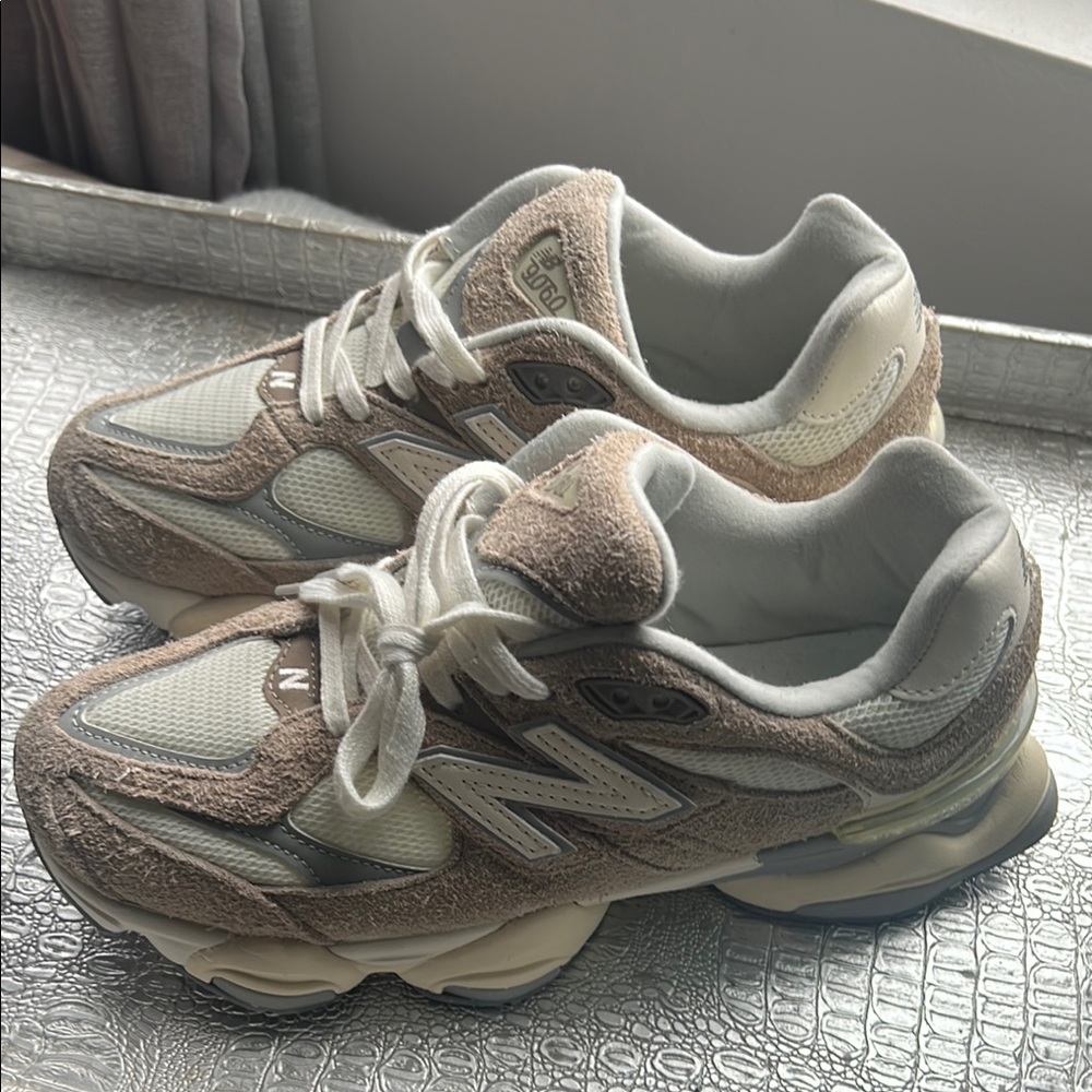 New Balance Women's Beige Sneakers